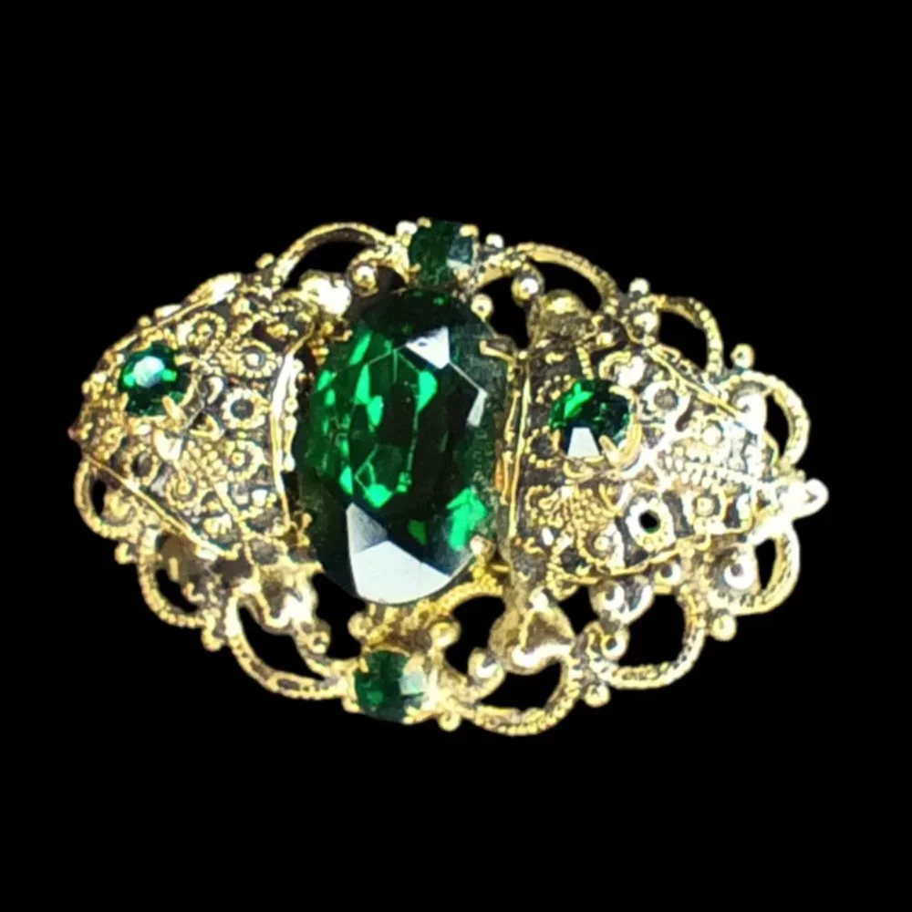 Gold Filigree Brooch Pin Green Stones Victorian Prong Settings Oval Goldtone